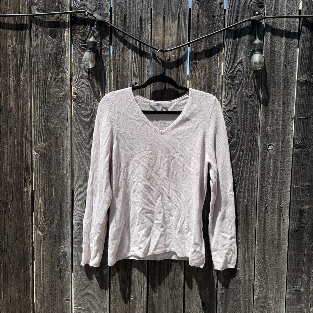 InCashmere Muted Grey- Purple Lilac V Neck 100% Cashmere Sweater Long Sleeve Lg